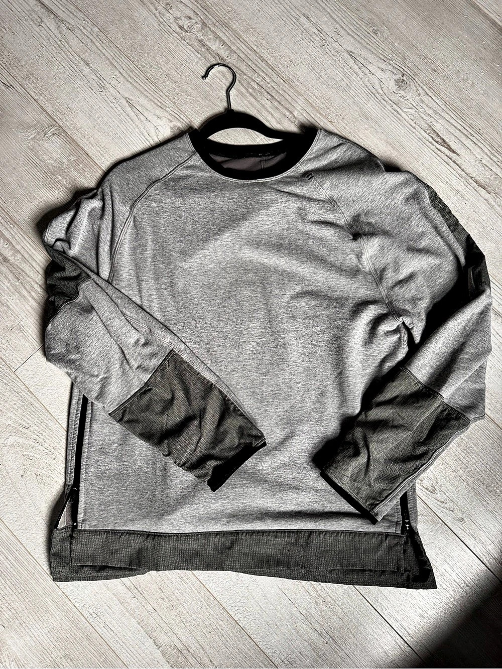 Lululemon Men's Gray Lightweight Jacket Size Medium
